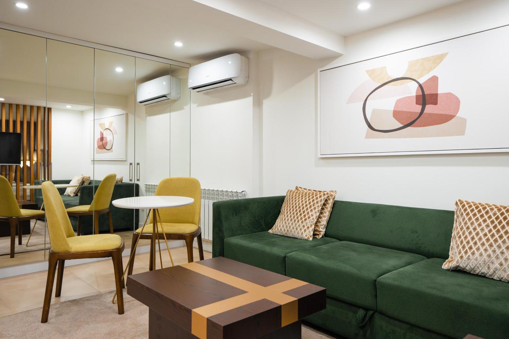 Ris Opera Apartments エレバン エクステリア 写真