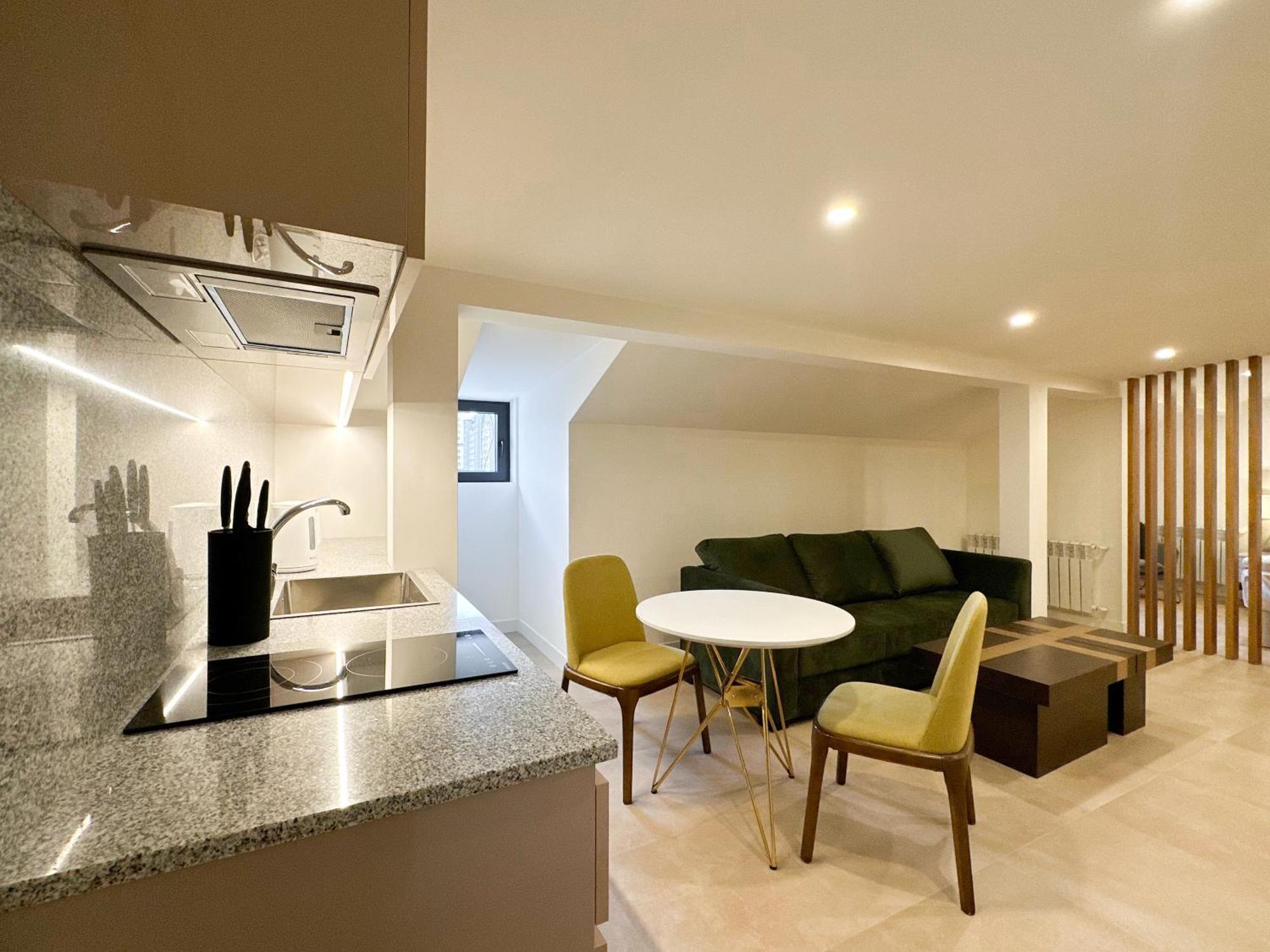 Ris Opera Apartments エレバン エクステリア 写真